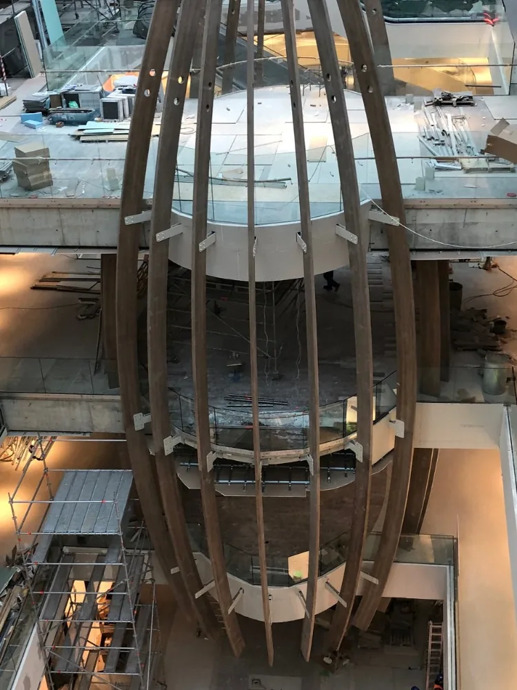 Arched structure lamellas during installation
