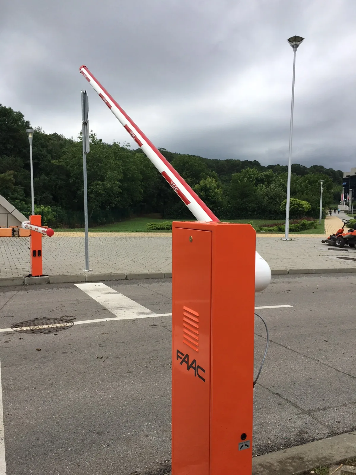 FAAC barrier with the arm raised