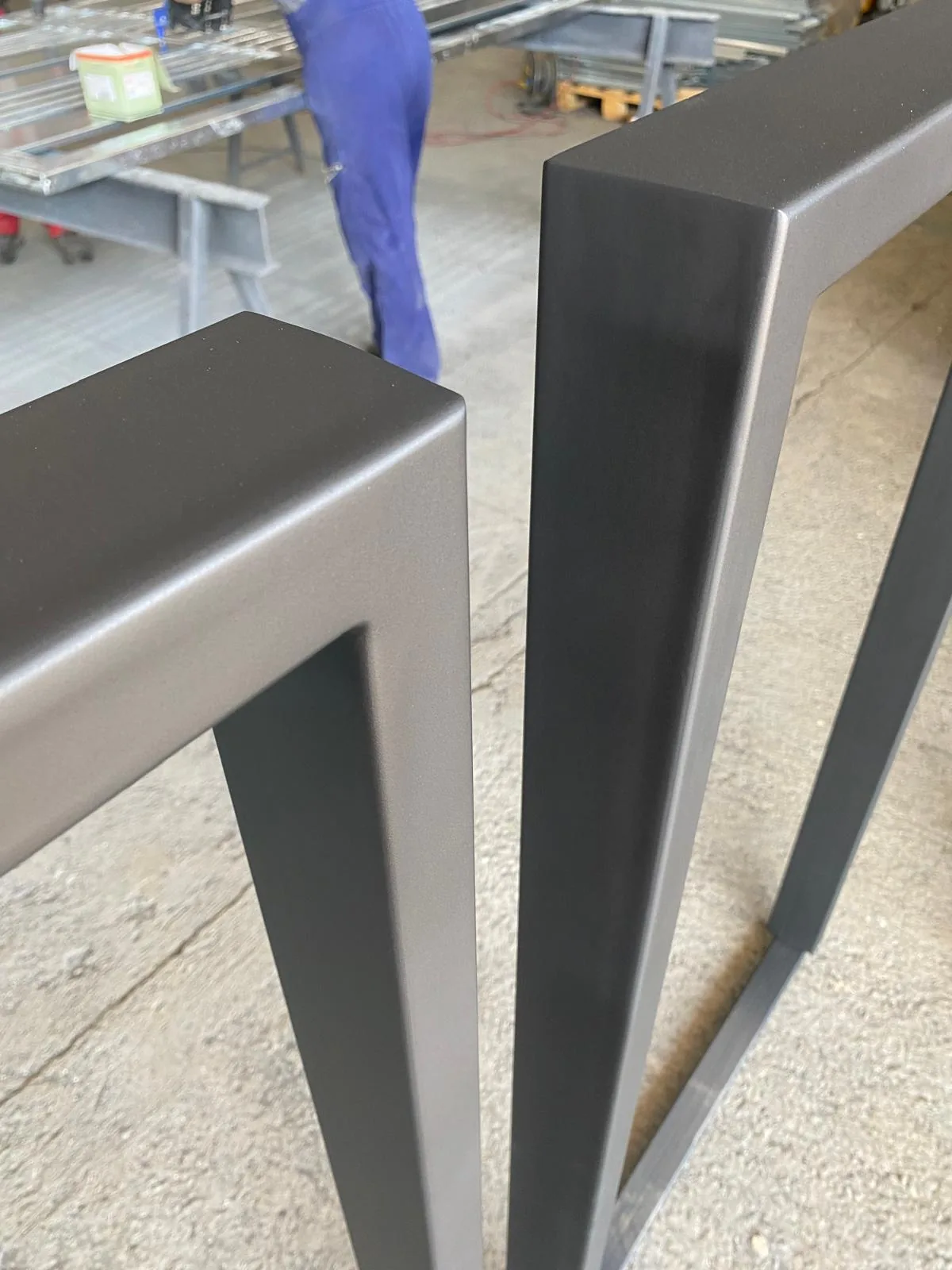 Stainless steel frame, detail