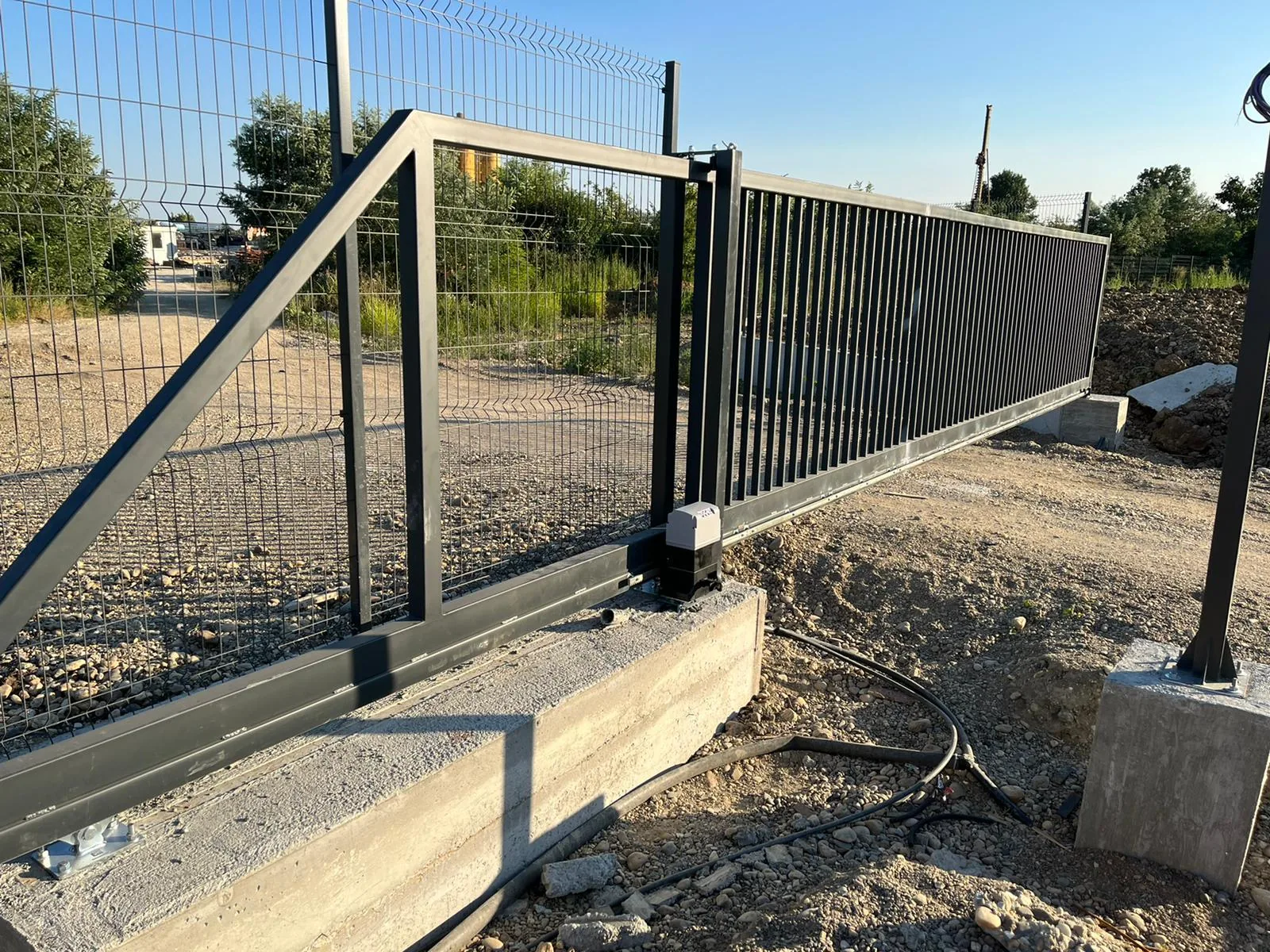 Čelična konstrukcija klizne kapije sa pogonom