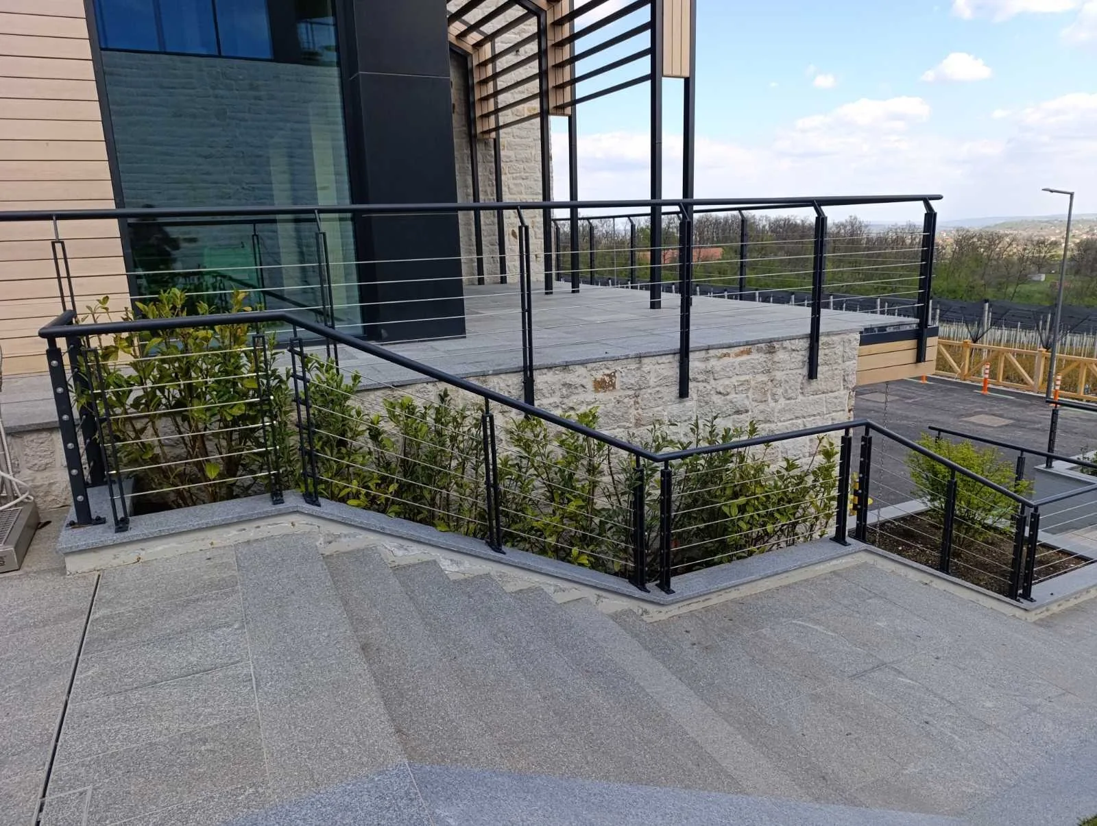 Railing with stainless cables