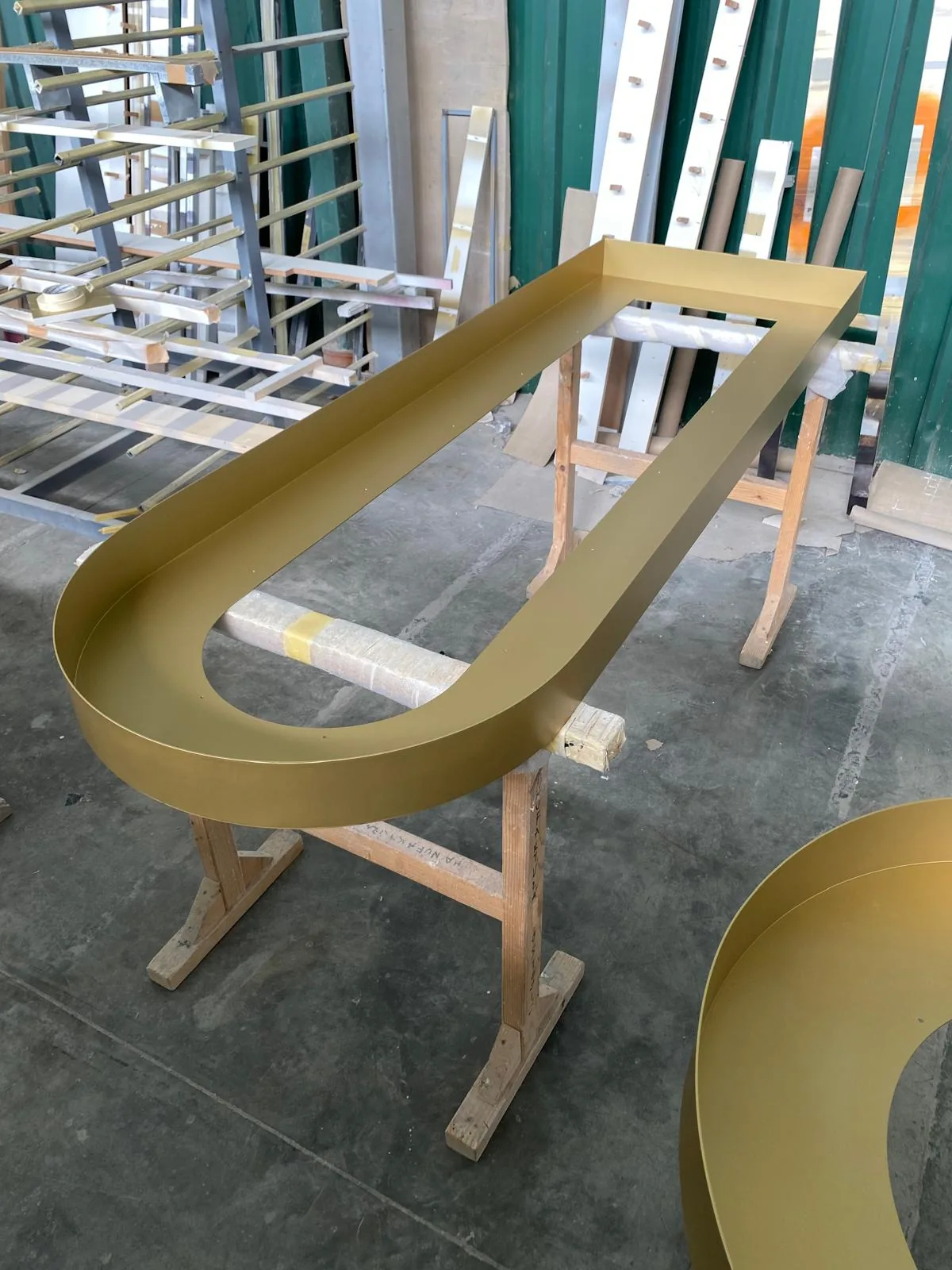 Oval frame in production
