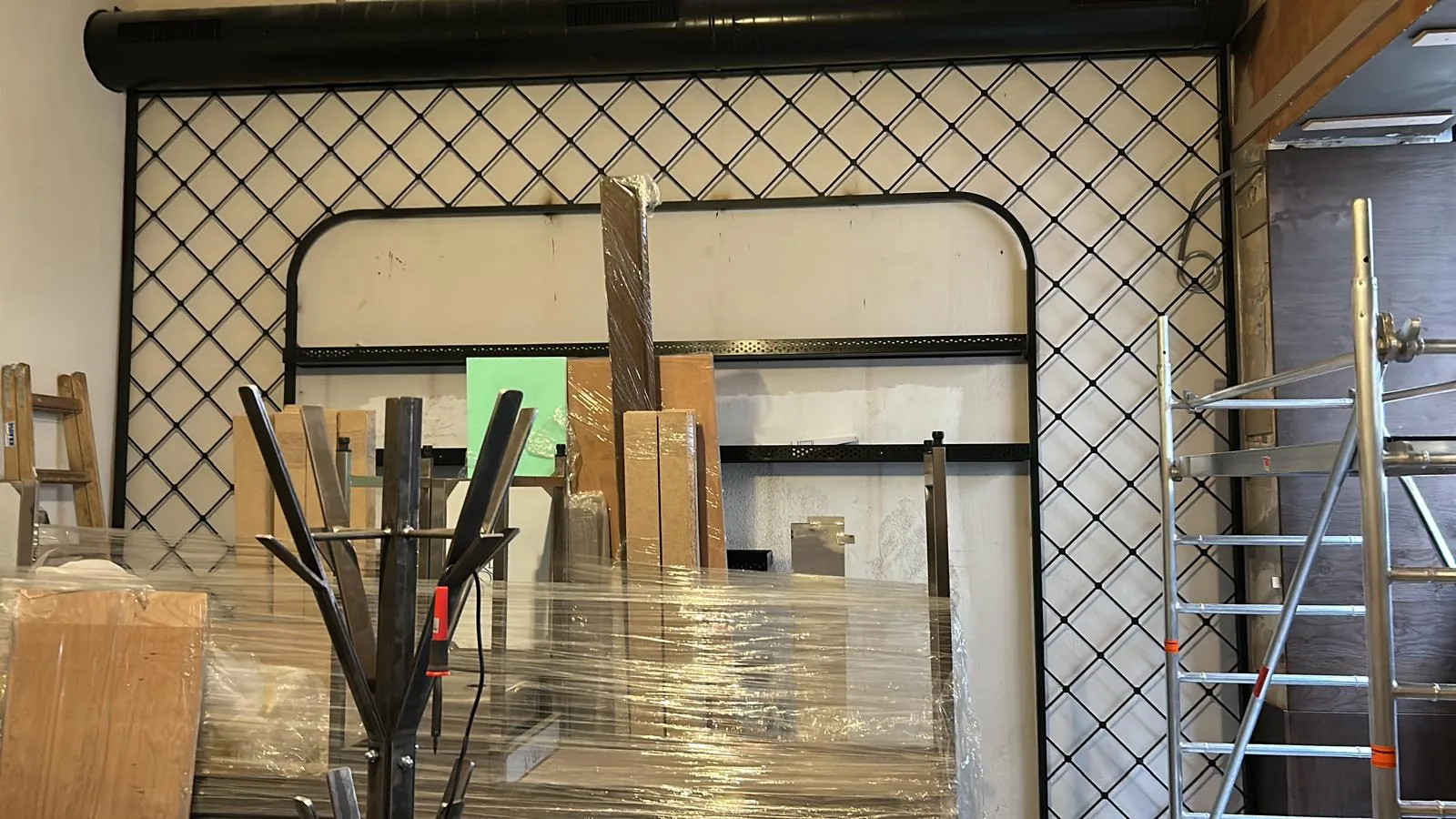 Diamond-grid panel in progress