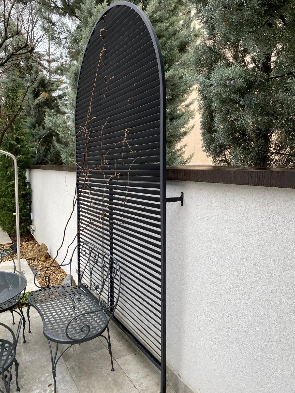 Slatted screen
