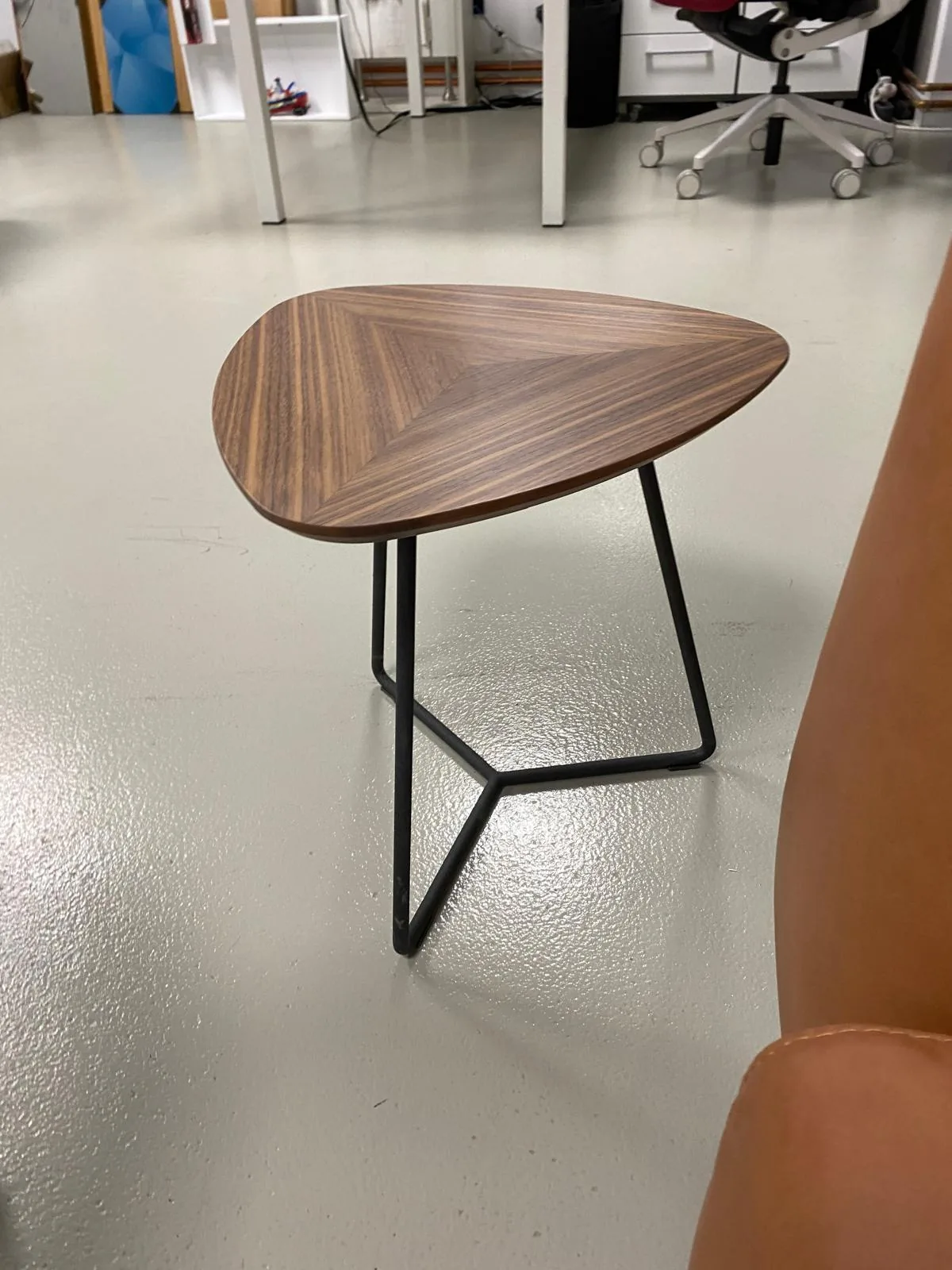 Side table with metal legs